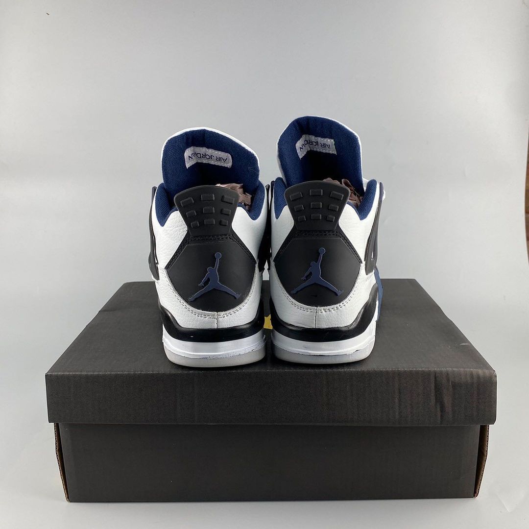 Jordan 4  MIlitary Navy