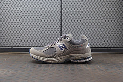 New Balance 2002R