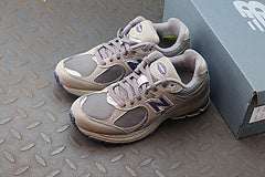 New Balance 2002R