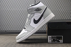 Jordan 1 Mid