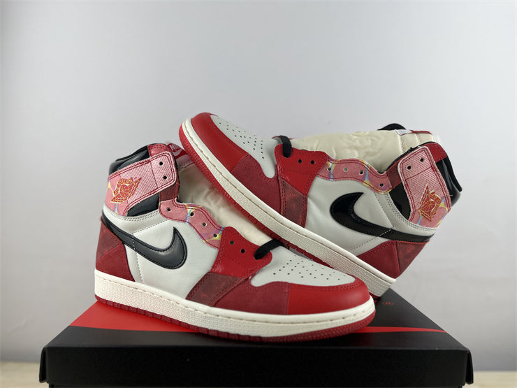 Jordan 1 Retro High OG Spider Man à travers le vers de Spider